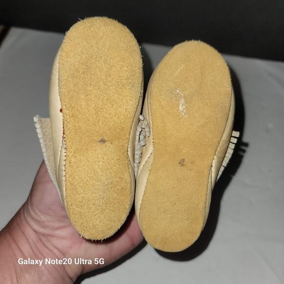 Johnsons Canyon Youth Size 4 Mocassions Leather Sherpa lined Fringe Suede Bottom - Picture 2 of 6